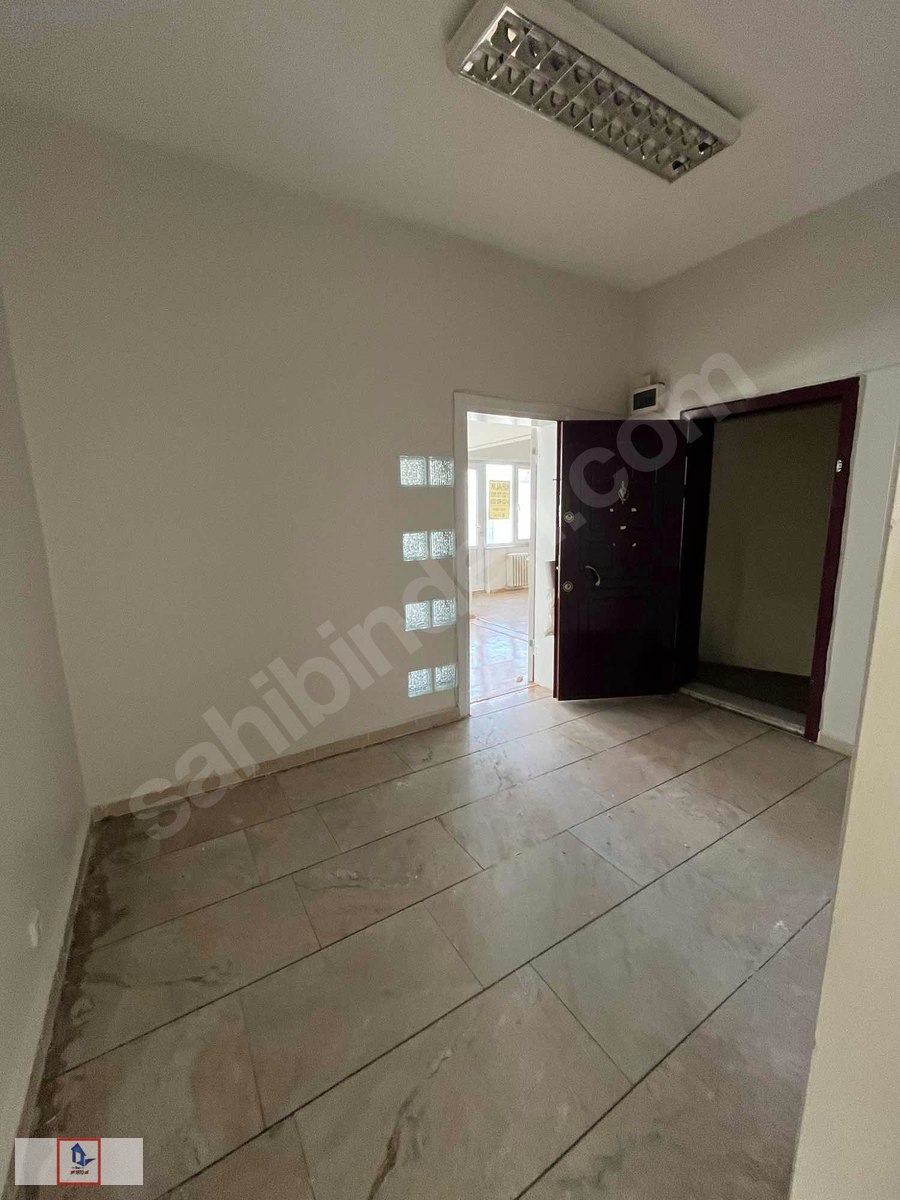 Bahariye'de Köşe Konumda 3. Kat 180 m² Kombili İş Yeri — görsel 30