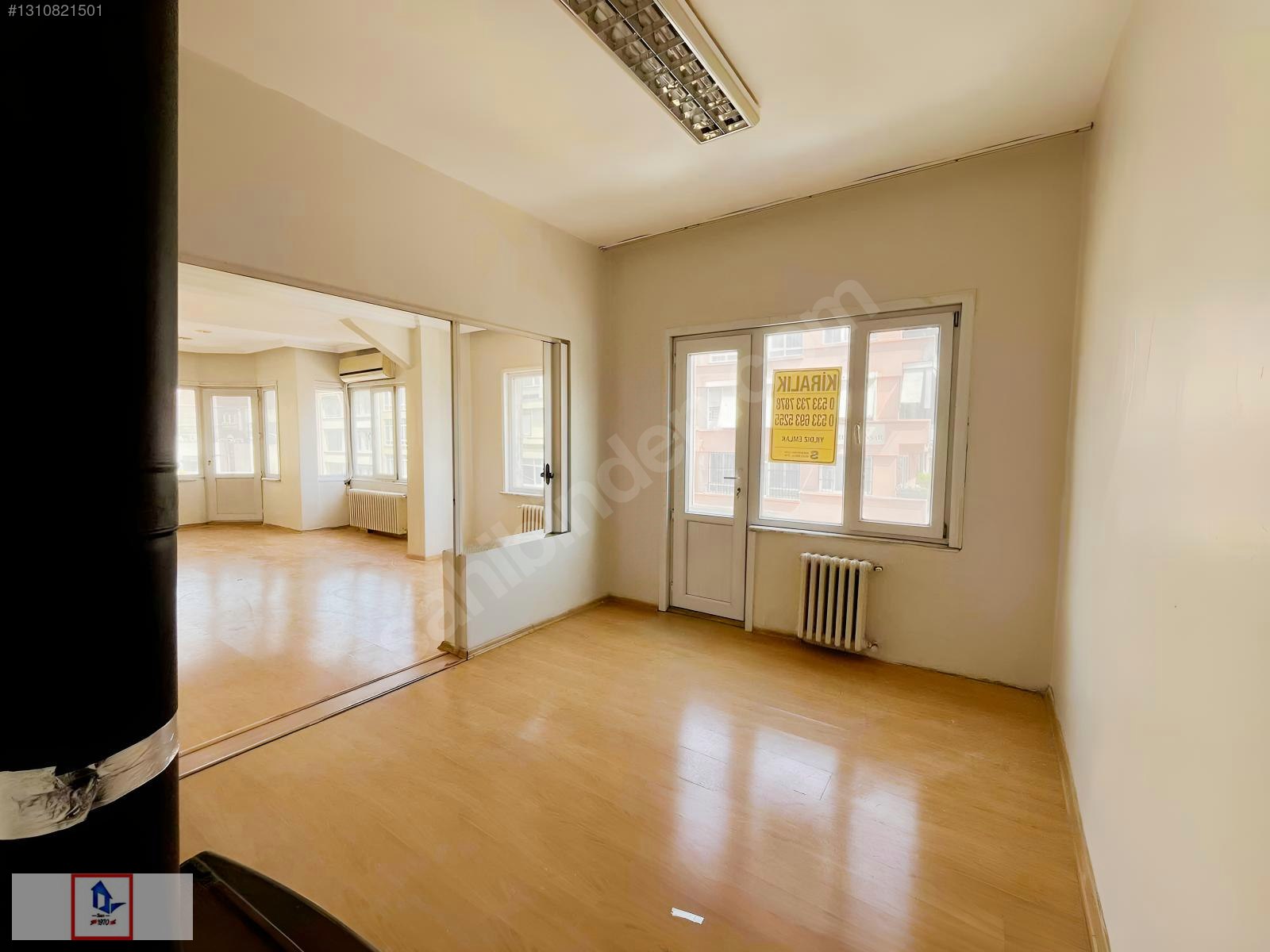 Bahariye'de Köşe Konumda 3. Kat 180 m² Kombili İş Yeri — görsel 6
