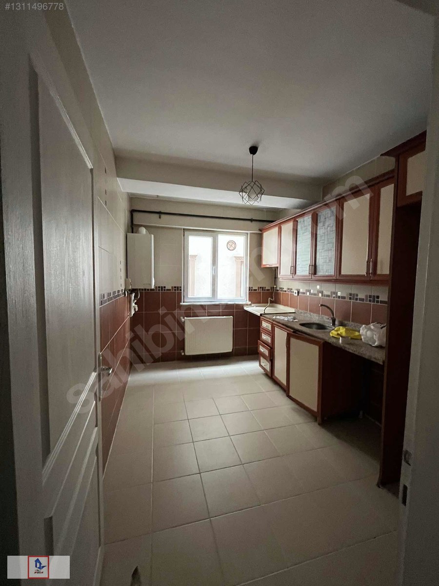 Ümraniye Adalar Sokak'ta 2+1, 1. Kat, 80 m² Kombili Boş Daire — görsel 6
